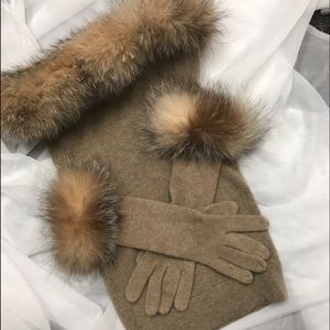 Vintage real fur neck warmer and gloves set